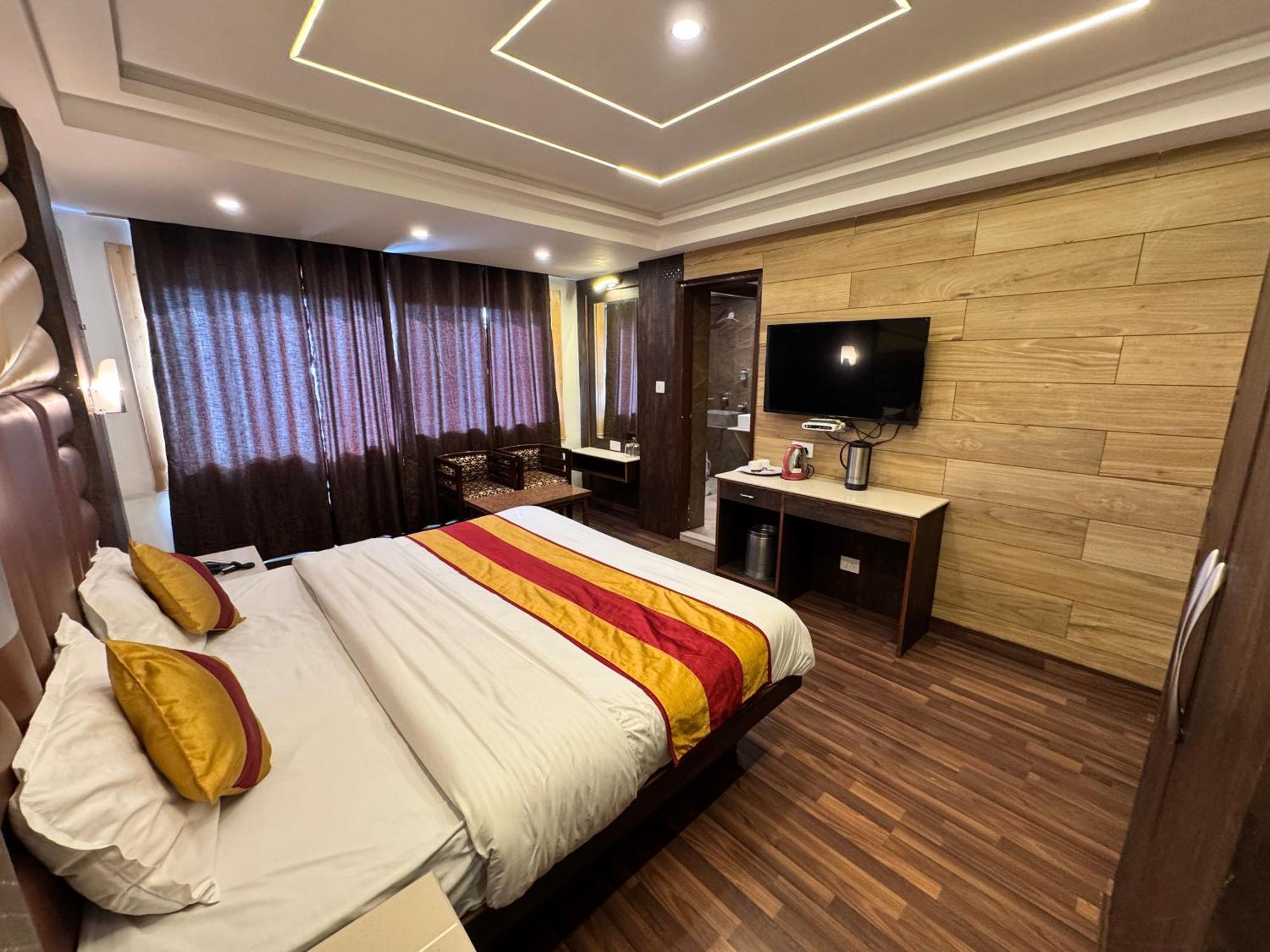 Victory Hotel And Restaurant By Gs Hospitality 심라 외부 사진